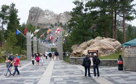 mount-rushmore-001